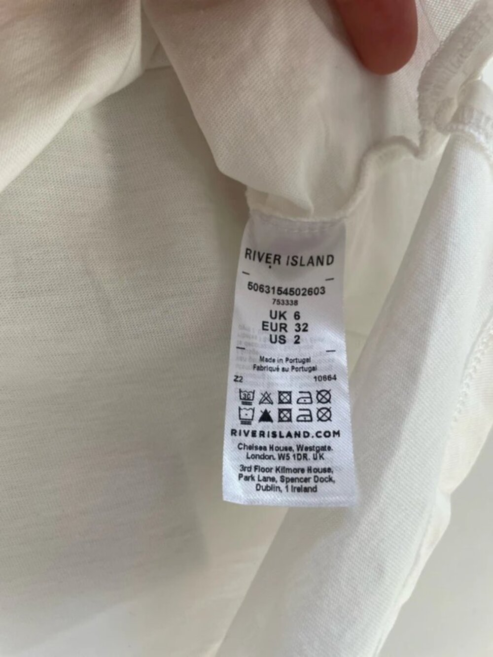 River island white summer top. Never worn, tags still on - Picture 5 of 5